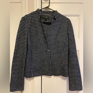 Navy blue knit St John sweater blazer size 6